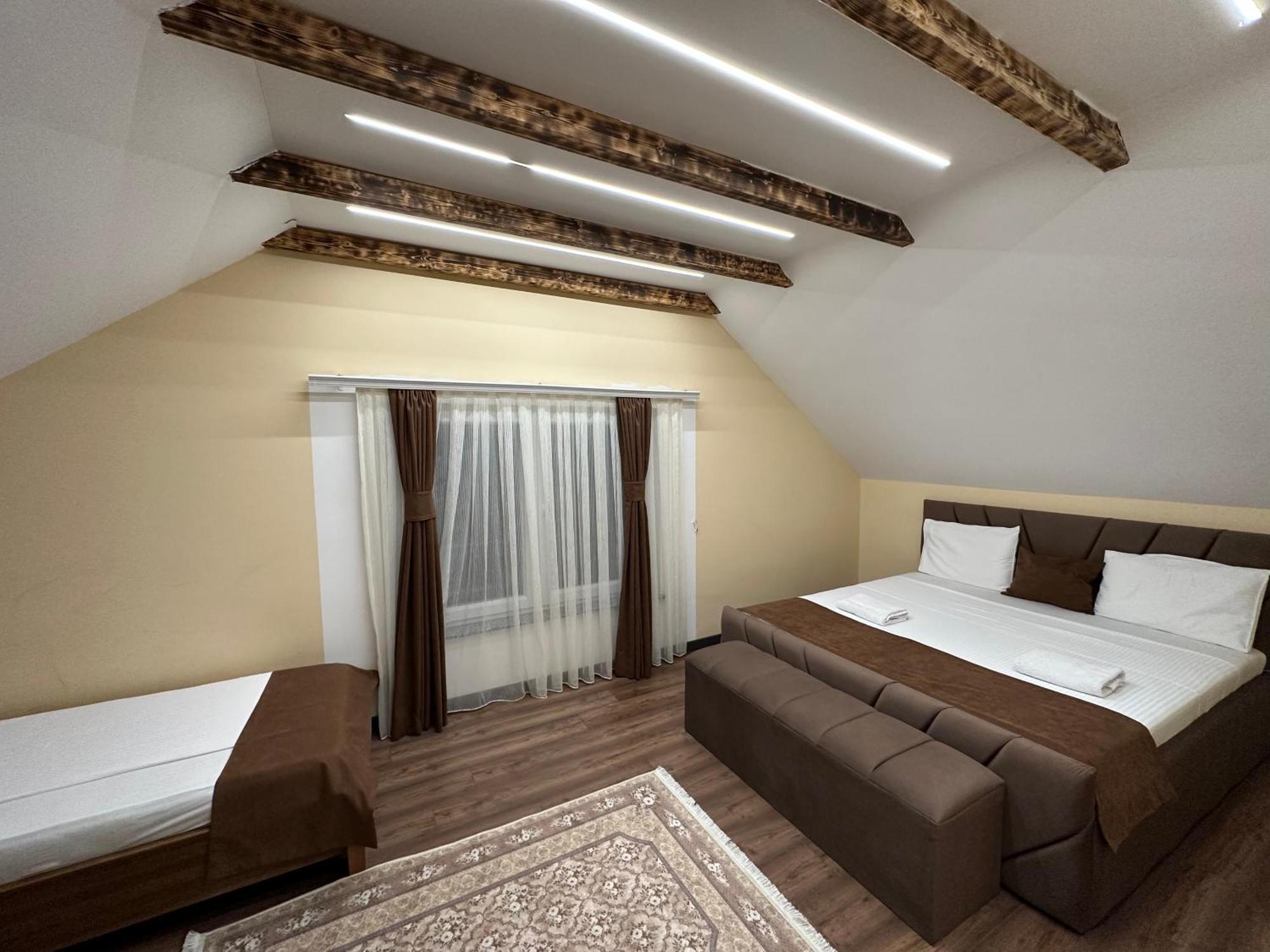 Hotel Panorama Rugove Peć Eksteriør billede
